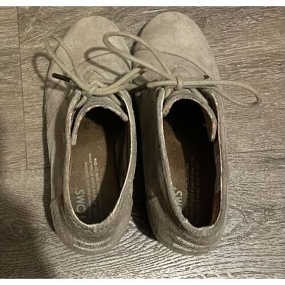 TOM'S Taupe Suede Lace Up Wedge Ankle Bootie Boots Womens Size 6 Model 741115 - Picture 11 of 12